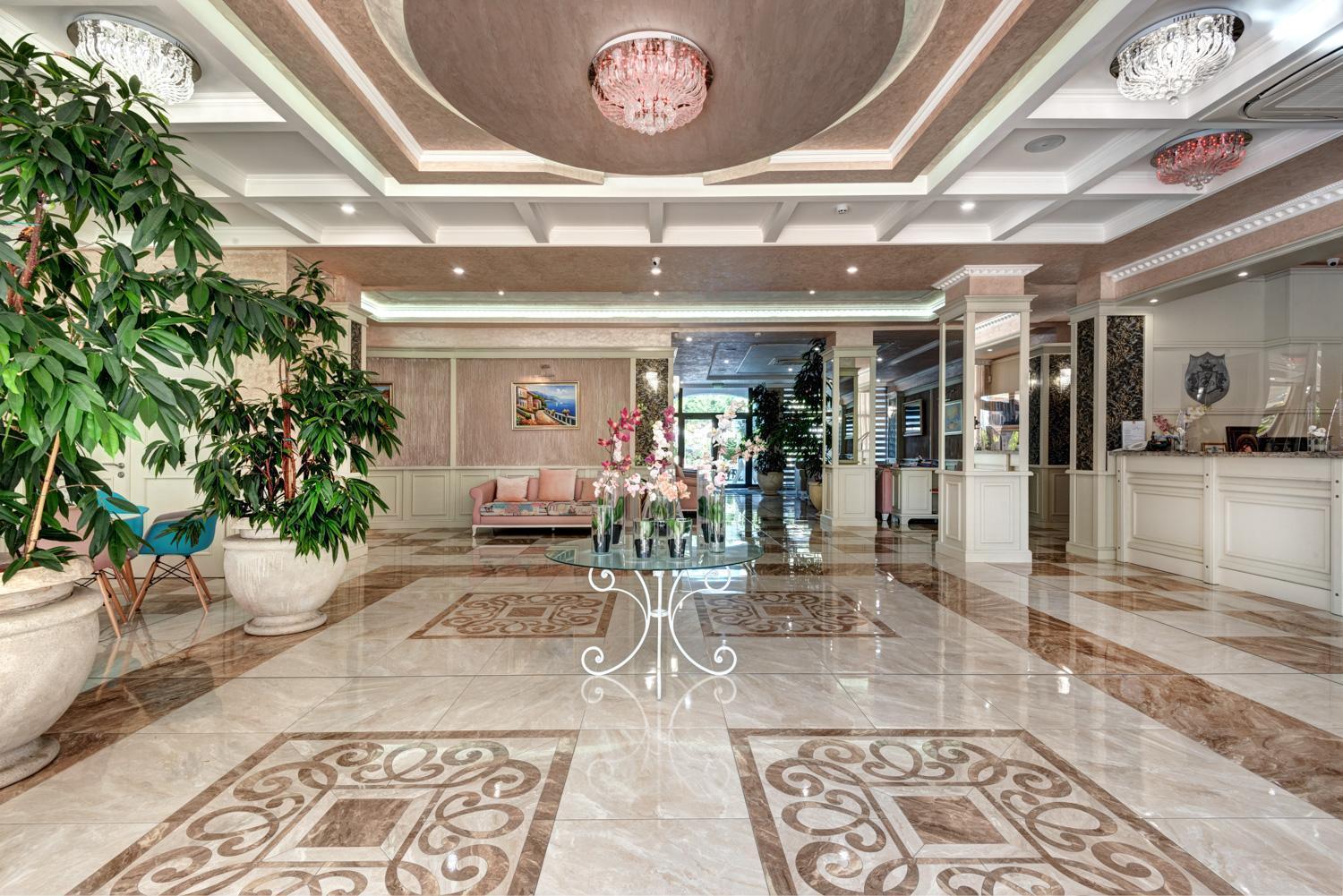 Siena Palace Hotel 4*